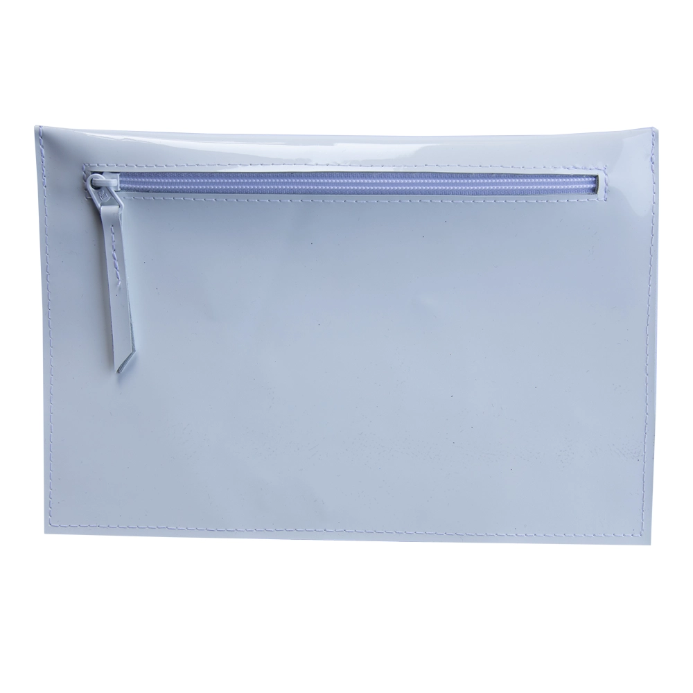 Kiiltävän valkoinen nahka clutch