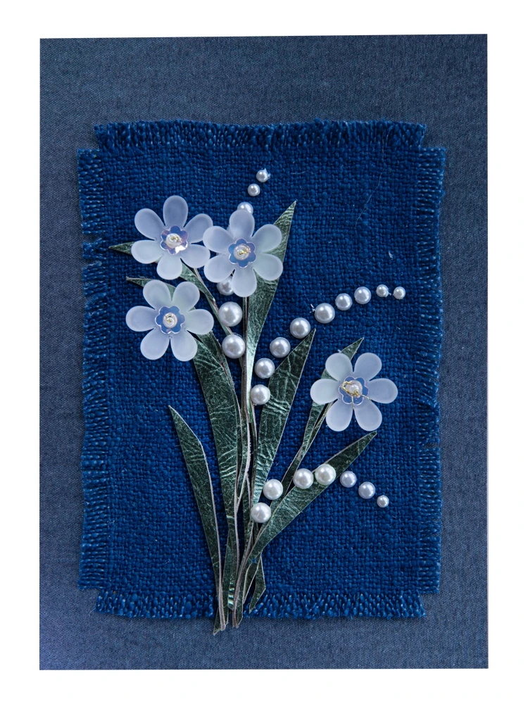 Sininen helmikukkakortti